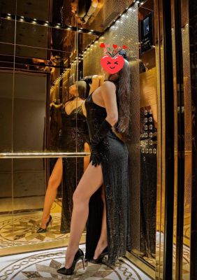 Аделина V.I.P, 8 928 207-77-24 сексуальная госпожа Аделина V.I.P, рост: 180, вес: 55