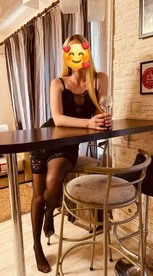 Ира, 8 964 892-30-63 Молоденькая студентка Ира, рост: 172, вес: 56