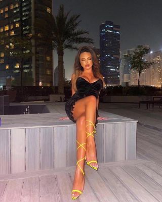 Аля, 8 996 483-28-83