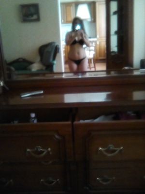 Мила, 8 904 410-32-68 Снять шлюху в Волгограде (Мила, от 3000 руб. в час)