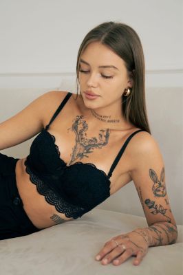 Маша, 8 930 874-16-76