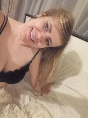 Ксю-Волжский, 8 906 410-66-31 Ксю-Волжский - проститутка с большими формами, 23 лет