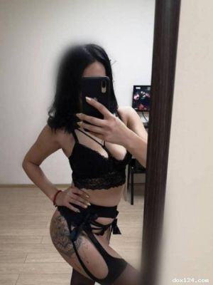 Соня, 8 937 700-83-51 Соня, тел. 8 937 700-83-51 - секс с молодой студенткой