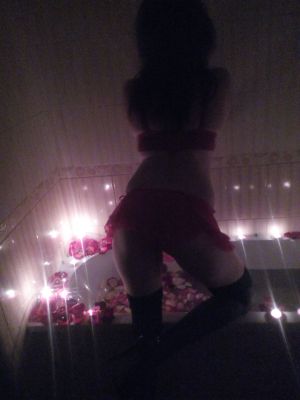 Алина, 8 937 705-74-72 Алина — проститутка с выездом, рост: 170, вес: 50